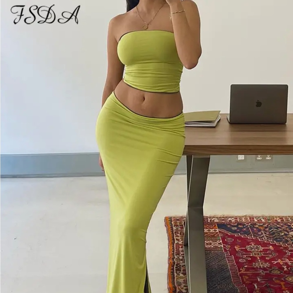 Reversible skirt set